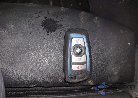 2015 BMW 335I xDrive z USA, uszkodzony, nr VIN WBA3B9C55FF801576